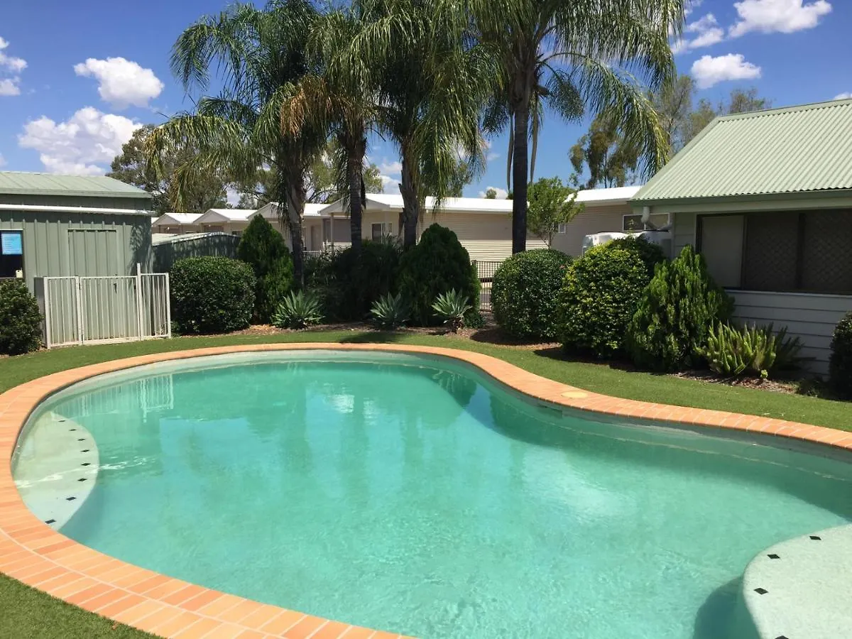 Chinchilla Tourist Park Hotell